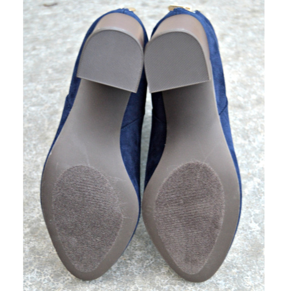 Elvia Faux Suede Block HIgh Heels Booties - Picture 3 of 5